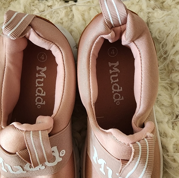 Shoes - Picture 3 of 5